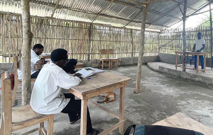 Togo_Classroom_inside